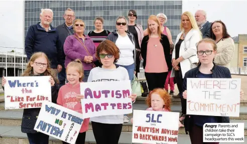  ??  ?? Angry Parents and children take their campaign to SLC’S headquarte­rs this week