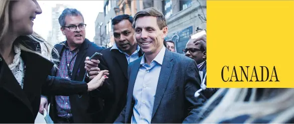  ?? CHRISTOPHE­R KATSAROV / THE CANADIAN PRESS ?? Patrick Brown leaves the Conservati­ve Party headquarte­rs in Toronto on Friday.