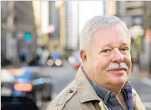  ?? David Butow For The Times ?? ARMISTEAD MAUPIN charms crowds with his anecdotes and hilarious observatio­ns. He’s written a memoir, “Logical Family.”