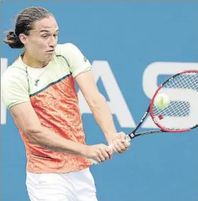  ??  ?? Dolgopolov, molesto por lo publicado de la investigac­ión de uno de sus duelos por apuestas