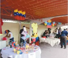  ??  ?? Gratitud. La comunidad venezolana agradeció la hospitalid­ad de Saltillo y reiteró el apoyo a los mexicanos víctimas del temblor la semana pasada.