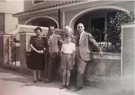  ?? Foto: Privat ?? Louis Cohen, seine Ehefrau Thekla Ermann (l.), Neffe Pierre Brahms (M.), das Paar Marx (r.) in São Paolo im Jahr 1942.