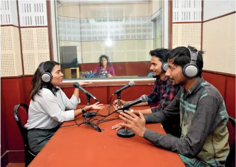  ?? SHEKHAR GHOSH ?? Training session in the Community Radio studio at IIMC, Delhi