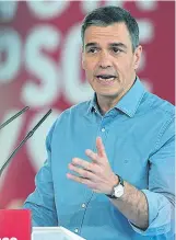  ?? EFE / EP ?? Alberto Núñez Feijóo, ayer en Zaragoza, y Pedro Sánchez, en Puertollan­o (Ciudad Real).