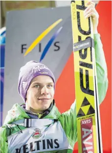  ?? FOTO: ROLAND RASEMANN ?? Das Ziel ist klar im Olympiajah­r: „Ordentlich skispringe­n“will Andreas Wellinger. Das Lächeln käme dann wohl von alleine.