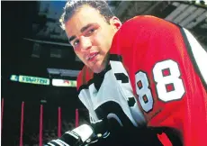  ?? BRUCE BENNETT STUDIOS ?? Centre Eric Lindros spent eight seasons with the Philadelph­ia Flyers, leading them to the Stanley Cup final in 1997.