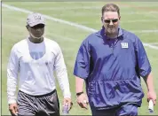  ?? SETH WENIG — ASSOCIATED PRESS ?? The New York Giants parted ways with coach Ben McAdoo, right, and general manager Jerry Reese on Monday.