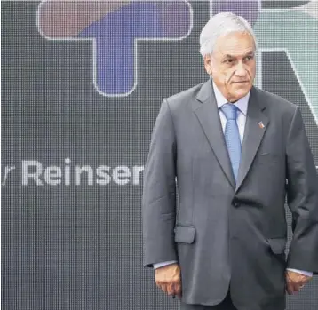  ??  ?? El Presidente Sebastián Piñera lanzó ayer un programa de reinserció­n.