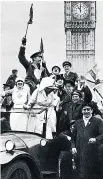  ??  ?? EXCITEMENT Armistice Day joy in Central London in 1918