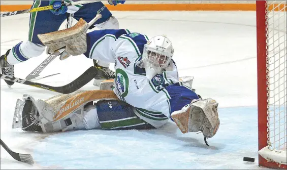  ?? SCOTT ANDERSON/SOUTHWEST BOOSTER ?? Swift Current Broncos’ goaltender Jordan Papirny made 85 saves during two starts last week for a .966 save percentage.