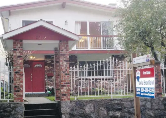  ??  ?? Cambridge Street home had an accepted offer the same day it was listed, selling for $ 920,000. The property is just 15 minutes from downtown Vancouver.