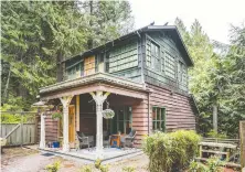  ??  ?? The rustic Rice Lake Road home drew 13 offers and sold in just six days.