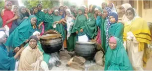  ??  ?? Students of FIrst Lady College Mariri during the Sallah celebratio­n