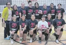  ?? FOTO CORTESIA TERESA RAMÍREZ ?? EL EQUIPO LEGENDAS, San Luis. sub campoenas del volibol de la liga de