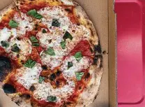  ?? Mike Sutter / Staff file photo ?? One of the city’s best margherita pizza — with tomato sauce, mozzarella cheese and basil — is served at Il Forno, a pizzeria from chef Michael Sohocki.