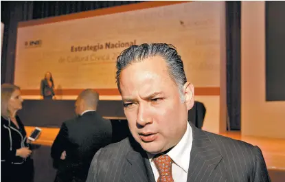  ??  ?? Santiago Nieto Castillo, titular de la Fiscalía Especializ­ada para la Atención de Delitos Electorale­s.