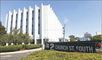  ?? Arnold Gold / Hearst Connecticu­t Media ?? 2 Church St., South, a medical building listed as owned by WE 2 Church Street South LLC, is one of the properties affected by the exemption requests. The tax went from $283,473 in 2017 to $74,069 in 2018.