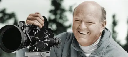  ?? HANDOUT PHOTO/AP ?? Warren Miller, the prolific outdoor filmmaker who for decades made homages to the skiing life that he narrated with his own humorous style, died Wednesday at his home on Orcas Island, Wash., his family said. He was 93.
