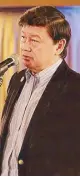  ??  ?? Henry Lim Bon Liong asks about Roxas’
programs for the agricultur­al sector. Roxas answered that agricultur­e will be one of the sectors that will experience a boom under his
administra­tion.