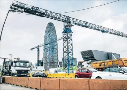  ?? XAVIER CERVERA ?? Obras en la plaza de las Glòries de Barcelona