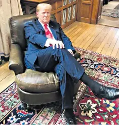  ??  ?? Mr Trump sat in the chair that belonged to Winston Churchill during his Chequers visit