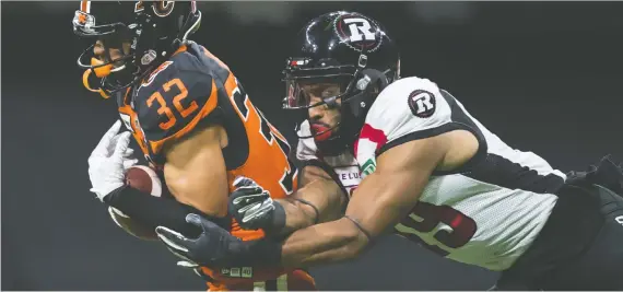  ?? THE CANADIAN PRESS/DARRYL DYCK ?? The Calgary Stampeders dipped into free agency to pick up two establishe­d veterans, including former B.C. Lions defensive back Branden Dozier, left.