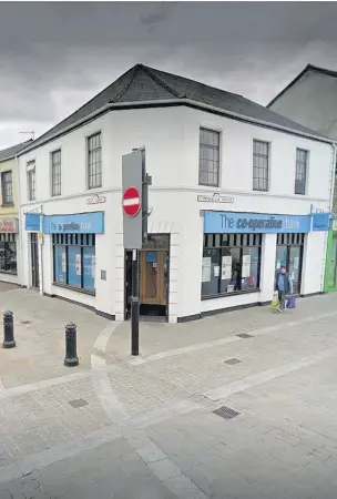  ?? GOOGLE ?? The Co-operative bank on Duke Street, Aberdare, will close on May 16