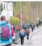  ?? ?? Eine Völkerwand­erung? Nein, es waren die Megamarsch­ierer, hier an der Viersener Straße.