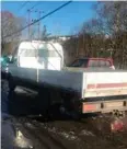  ?? FOTO: MORTEN BOSWARA ?? Det var denne lastebilen som ble stjålet og funnet forlatt ved Borkedalen skole i går formiddag.
