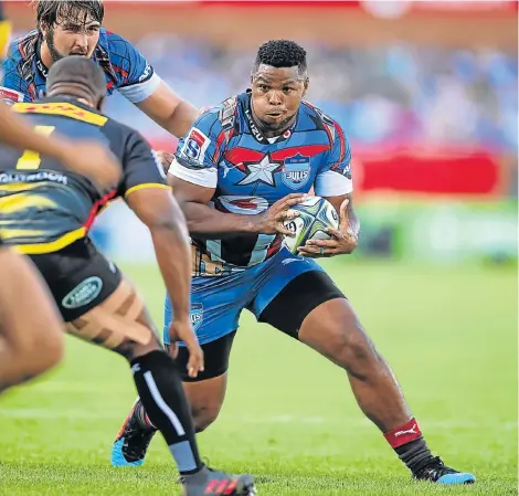  ?? Picture: ANTON GEYSER/GALLO IMAGES ?? GATHERING MOMENTUM: The Bulls’ Lizo Gqoboka on the attack during the Super Rugby match against the Stormers at Loftus Versfeld in Pretoria on February 16