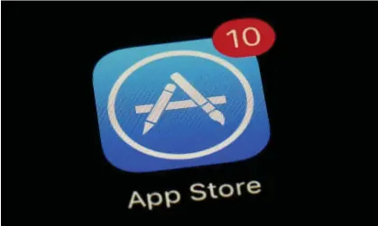  ?? ?? Apple’s changes will permit installati­on of alternativ­es to its App Store, which could theoretica­lly include Google’s Play store. Photograph: Patrick Semansky/AP