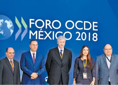  ??  ?? En el foro 2018, titulado Un futuro con crecimient­o e inclusión.