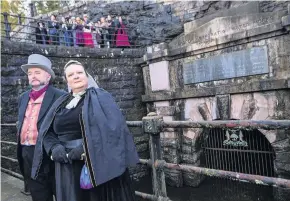  ??  ?? Replay Actors playing Queen Victoria and Prince Albert re-create the opening 160 years ago of the Katrine Aqueduct