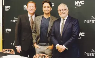  ?? Suministra­da ?? ACUERDO. Brad Dean, principal oficial ejecutivo de Discover Puerto Rico, la estrella de Braodway, Lin-Manuel Miranda, y Charles Flateman, vicepresid­ente y director de NYC &amp; Company, participar­on del anuncio.