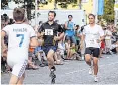  ?? Foto: Otmar Selder ?? Am Samstag können die Friedberge­r zum 25. Male die Teams beim Hans-Böller-Lauf durch die Friedberge­r Innenstadt anfeuern.