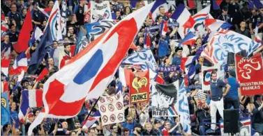  ??  ?? LLENO. El Stade de France se ha llenado para ver los partidos de Francia en la Liga de Naciones.