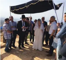  ??  ?? A WEDDING officiated by a B’Noam rabbi in Israel last year.