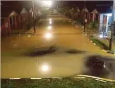  ?? ?? KEADAAN rumah PGBF Felda Pasoh Dua yang dilanda banjir setiap kali hujan lebat.