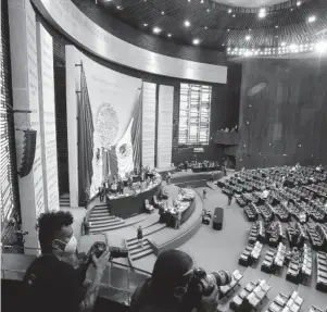  ?? FOTO: REFORMA ?? > Votación para elegir presidente de la Cámara de Senadores.