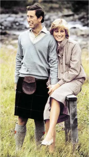  ?? BILD: SN/AP ?? Flitterwoc­hen 1981: Prinz Charles und Prinzessin Diana.