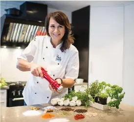  ?? Bild: ANNA SVANBERG ?? EXPERT. Alexandra Zazzi är uppvuxen i Italien där pasta är en naturlig del av i princip varje måltid.