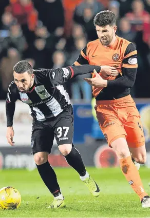  ??  ?? Left: Thomas Mikkelsen gets between Pars keeper Sean Murdoch and defender Callum Morris to put United ahead; above: Dunfermlin­e’s Nicky Clark is tracked by Mark Durnan