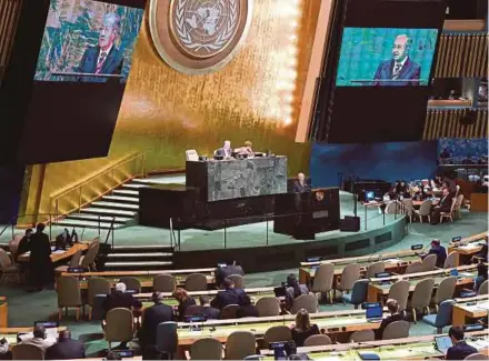  ?? BERNAMA PIC ?? Prime Minister Tun Dr Mahathir Mohamad presenting Malaysia’s statement at the 73rd United Nations General Assembly last Friday in New York.