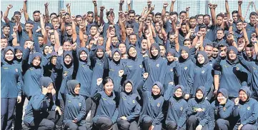  ??  ?? Volunteers ready to play their role after the launching of the state-level PSSMM in Terengganu. — Bernama photo