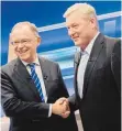  ?? FOTO: DPA ?? Stephan Weil ( SPD/ links) und Bernd Althusmann (CDU).