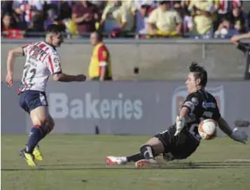  ?? | MEXSPORT ?? Moi Muñoz recibió un gol en su último partido con las Águilas.