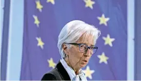  ?? ?? PRESIÓN. Existen aún riesgos por altos precios en la región, señala la titular del banco, Christine Lagarde.