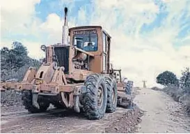  ??  ?? Red. En la provincia hay más de 12 mil kilómetros de caminos secundario­s.