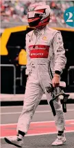  ?? AFP GETTY ?? 1) Kimi Raikkonen al volante della Ferrari qui un anno fa: sua ultima vittoria in F.1; 2) Il finlandese quarantenn­e oggi con la tuta dell’Alfa Romeo