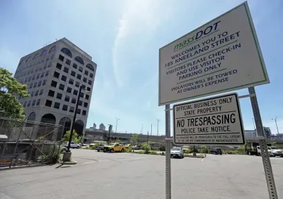  ?? STUART CAHILL / HERALD STAFF ?? TWOFER: MassDOT’s Kneeland Street facility is shown. An MBTA repairer until recently held down a second job as a janitor for MassDOT, grossing more than six figures in combined pay in recent years.